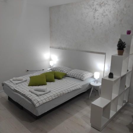 Apartman Jevrejska Banja Luka Ngoại thất bức ảnh